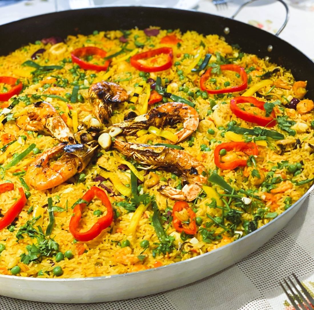 Paella servida em casa